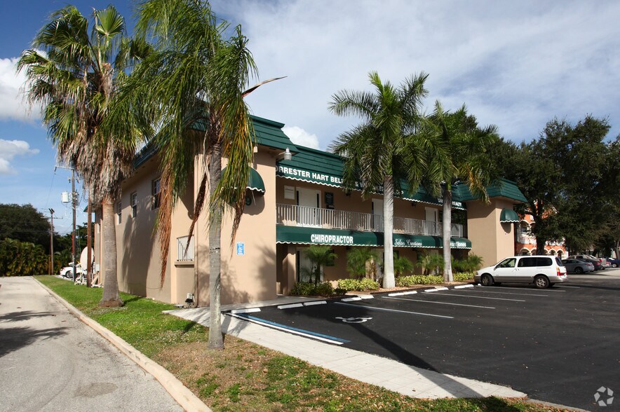 More Photos Of 1429 Colonial Blvd, Fort Myers Office For Lease