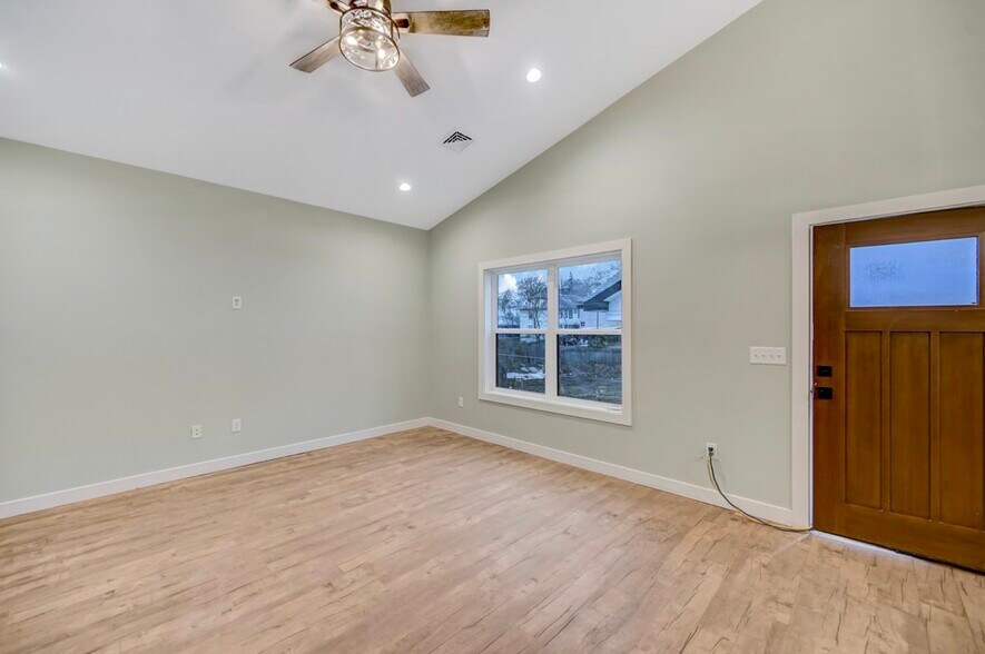 More Photos Of , Scranton Multifamily For Sale