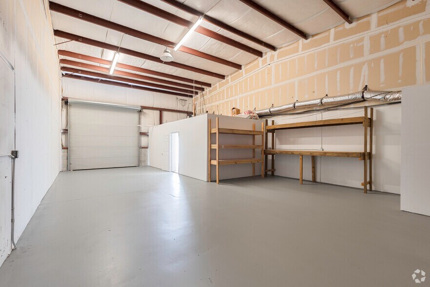 More Photos Of 805 33rd Ct SW, Vero Beach Unknown For Lease