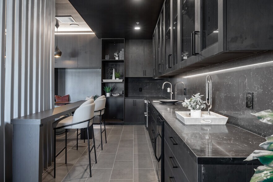 More Photos Of 10375 Washington Blvd, Culver City Apartments For Lease