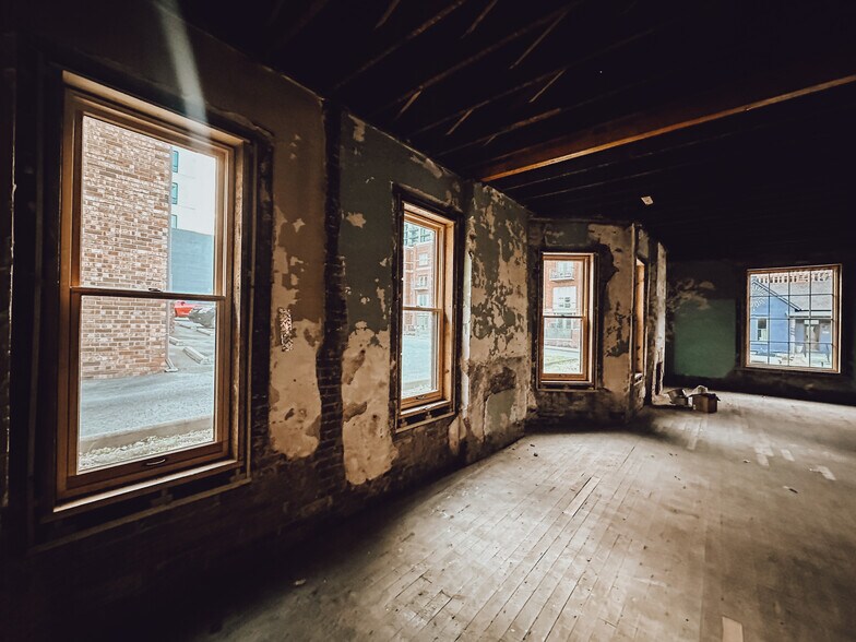 More Photos Of 802 18th Ave S, Nashville Office For Sale