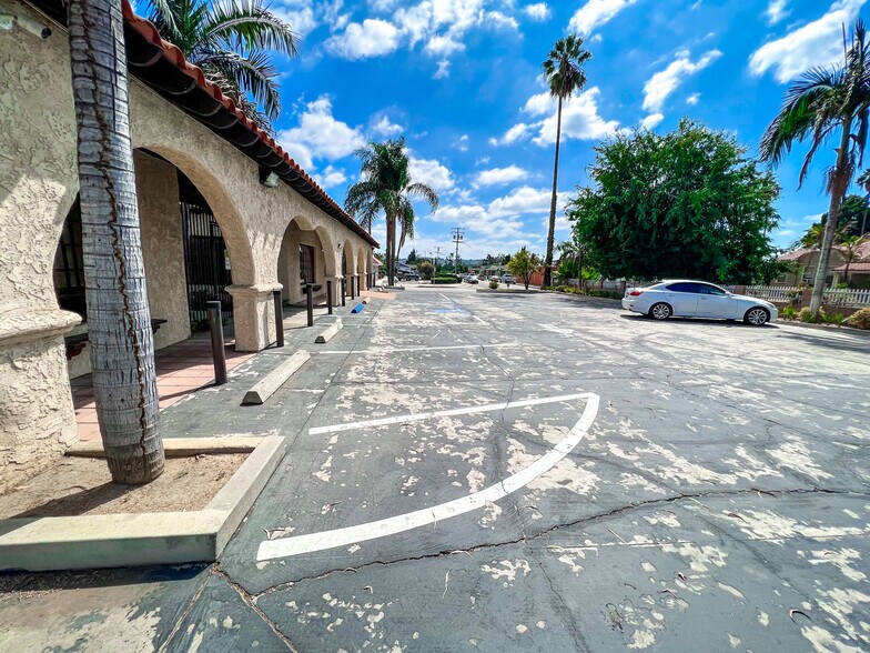 More Photos Of 623 W La Habra Blvd, La Habra Medical For Sale