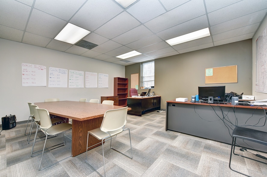 More Photos Of 2510 Mosside Blvd, Monroeville Office For Sale