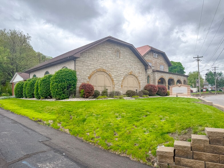 More Photos Of 3721 Main St, Weirton Funeral Home For Sale