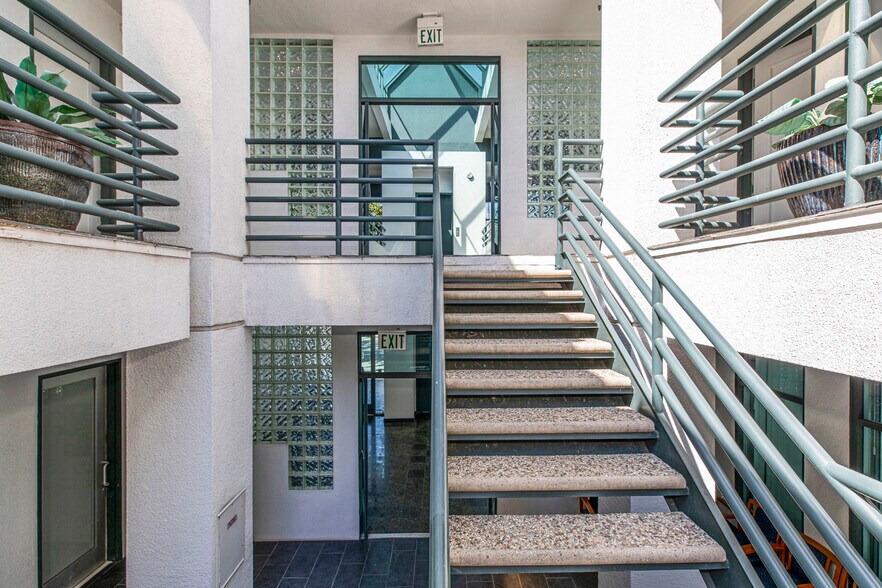 More Photos Of 350 W Arden Ave, Glendale Office For Lease