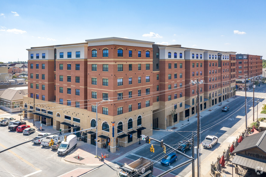 Primary Photo Of 191 N College St, Auburn Dormitory For Lease