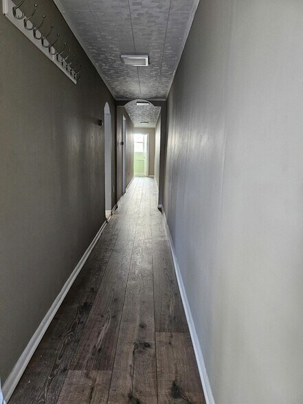 More Photos Of 707 West Ave, Jenkintown Storefront Retail Residential For Lease