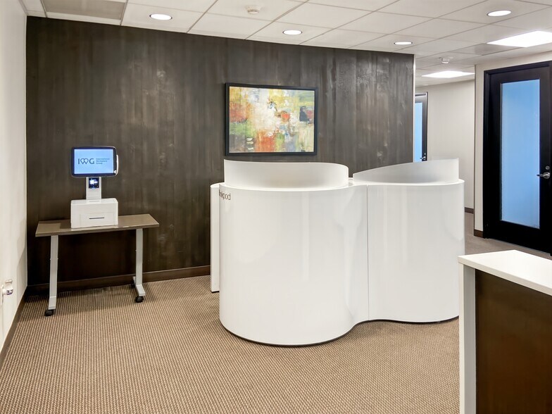 More Photos Of 21515 Hawthorne Blvd, Torrance Coworking Space