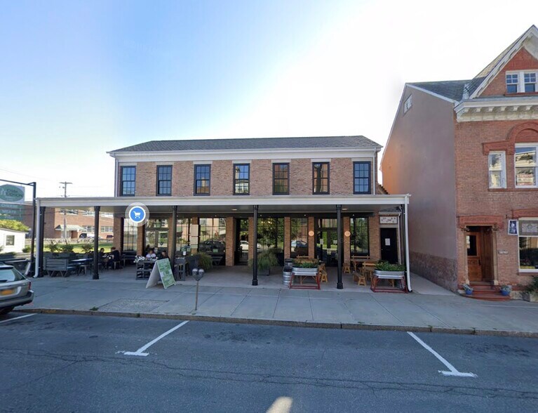 Primary Photo Of 449 Warren St, Hudson Storefront Retail Office For Lease