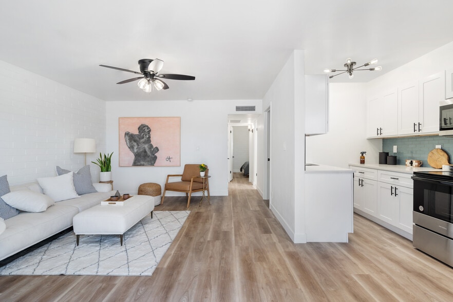 More Photos Of 7320 E Belleview St, Scottsdale Apartments For Sale