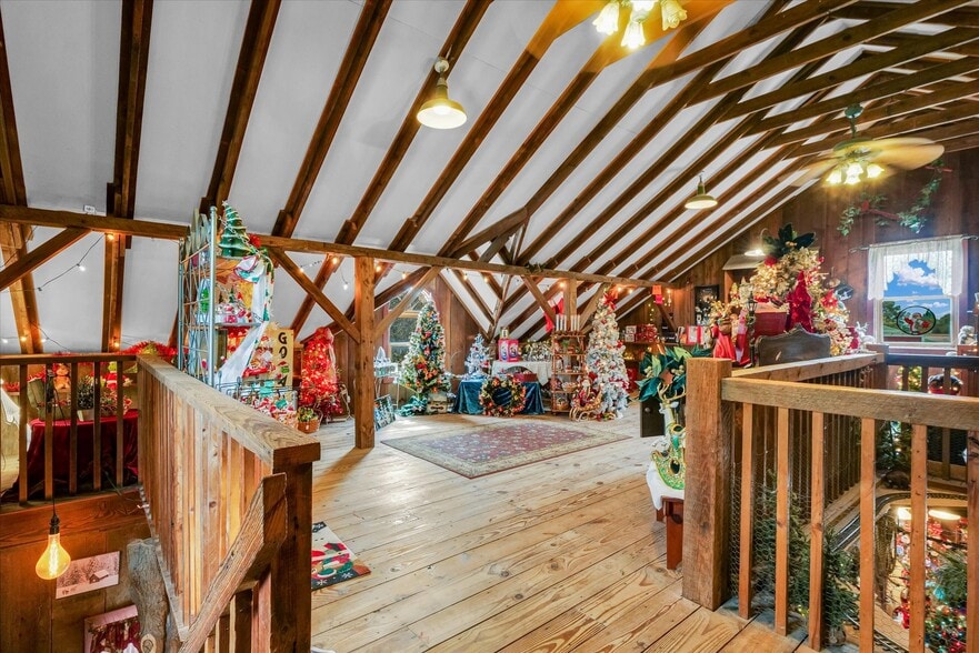 More Photos Of 1356 County Road 2900 N, Rantoul Specialty For Sale