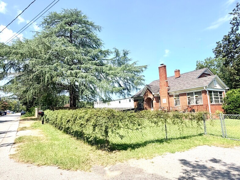 More Photos Of 710 Raleigh St, West Columbia Office For Lease