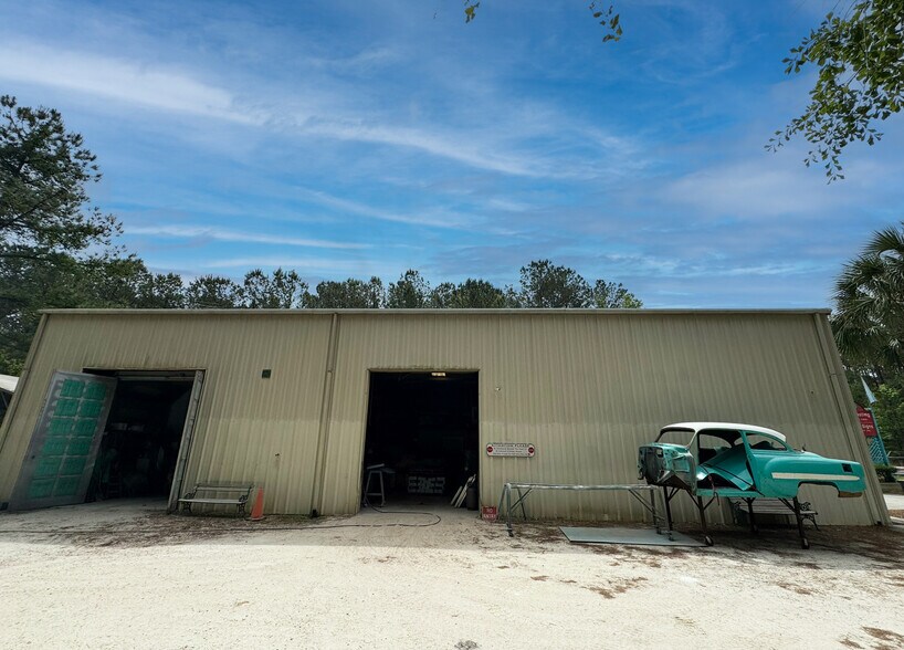 More Photos Of 1268 State Rd, Summerville Light Distribution For Sale