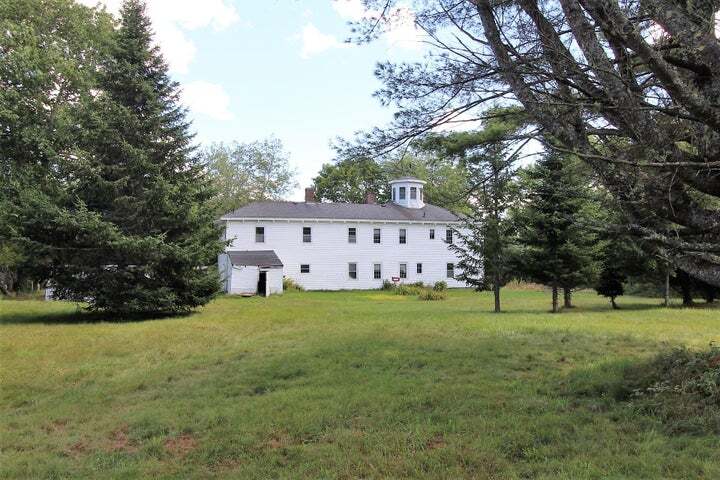 More Photos Of 51 Main St, Searsport Flex For Sale