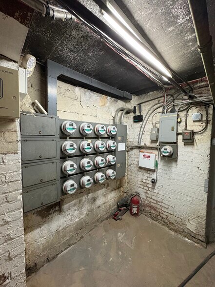 More Photos Of 3552 94th St, Flushing Apartments For Sale