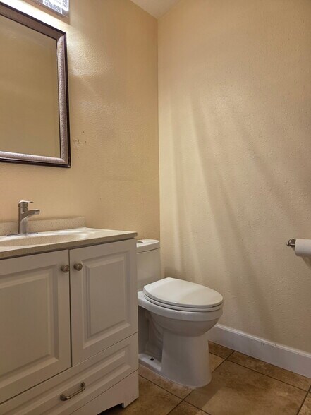 More Photos Of 273 Shoup Ave W, Twin Falls Office For Lease