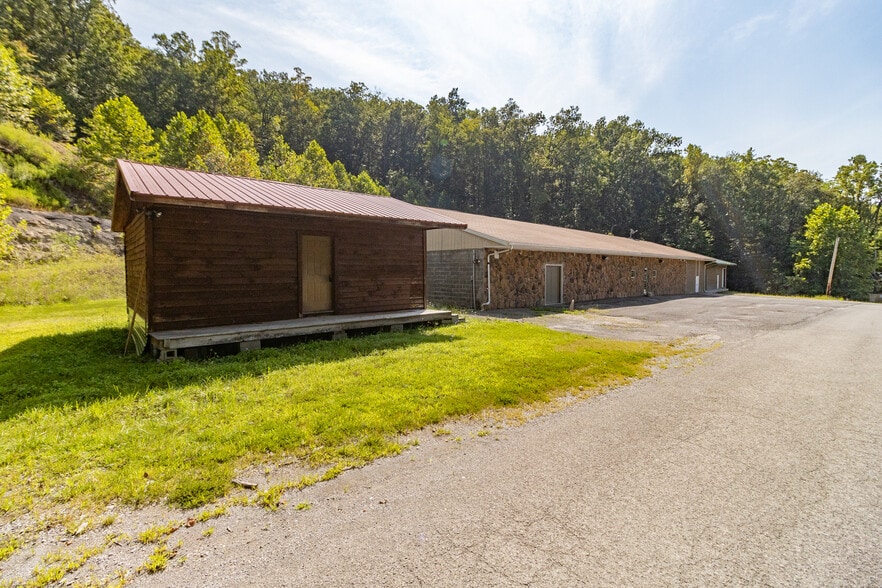 More Photos Of 90 Stonecoal Rd, Horner Freestanding For Lease