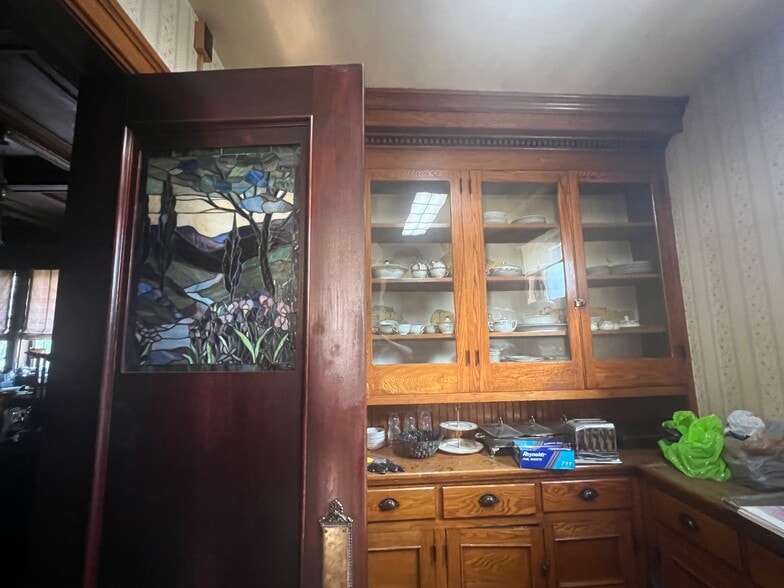 More Photos Of 364 E Church St, Marion Multifamily For Sale