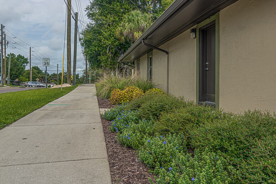 More Photos Of 119 W Plymouth Ave, Deland Unknown For Lease