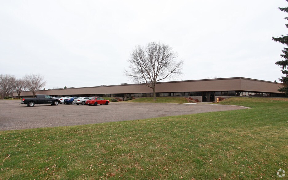 More Photos Of 15301 Highway 55 W, Plymouth Light Manufacturing For Lease