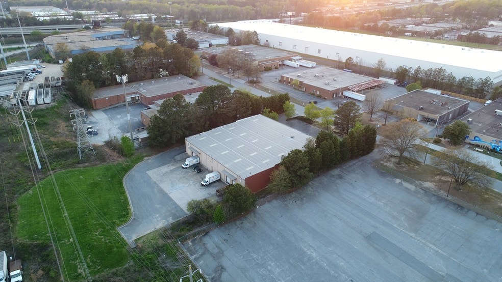 More Photos Of 3595 McCall Pl, Atlanta Distribution For Sale