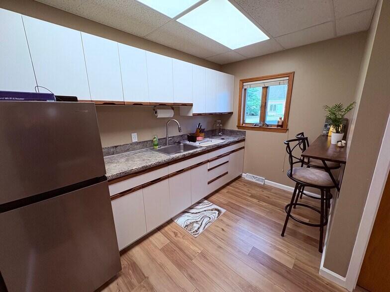 More Photos Of 822 Davison Rd, Lockport Coworking Space