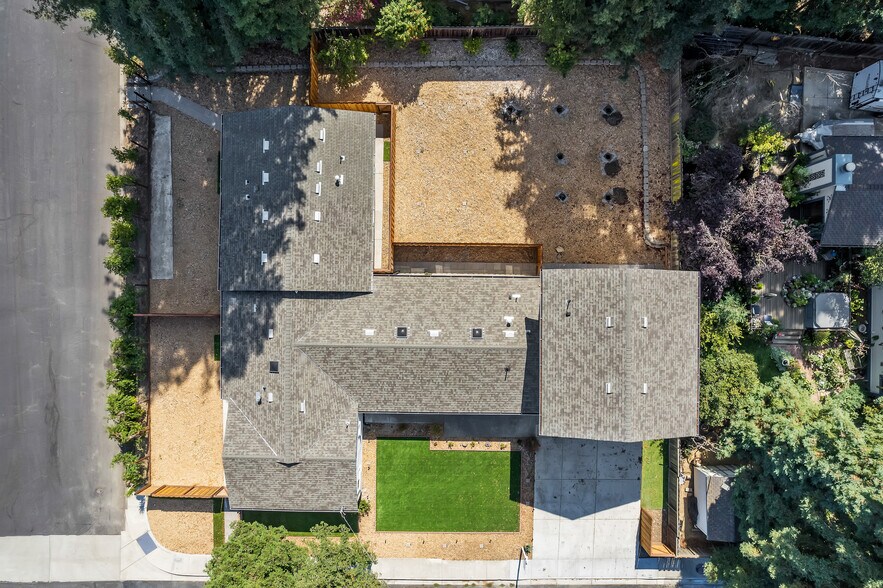 More Photos Of 1006 Court Ln, Concord Apartments For Sale