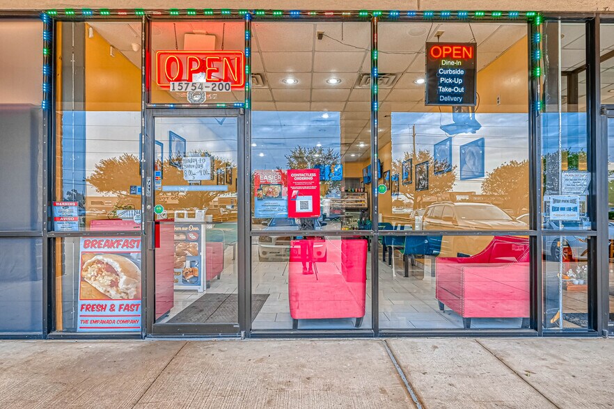 More Photos Of 15754 FM 529 Rd, Houston Fast Food For Lease