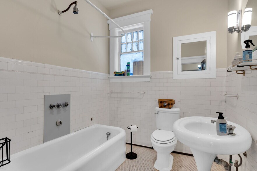 More Photos Of 508 S 9th St, Midlothian Land For Lease