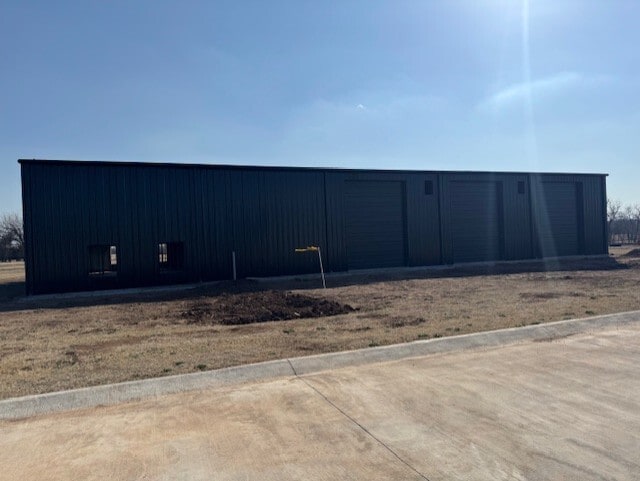 More Photos Of 7300 SW 74th St, Oklahoma City Warehouse For Lease