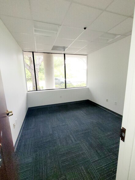More Photos Of 5483 W Waters Ave, Tampa Office For Lease