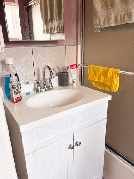 More Photos Of 1900 Kenneth St, Modesto Multifamily For Sale
