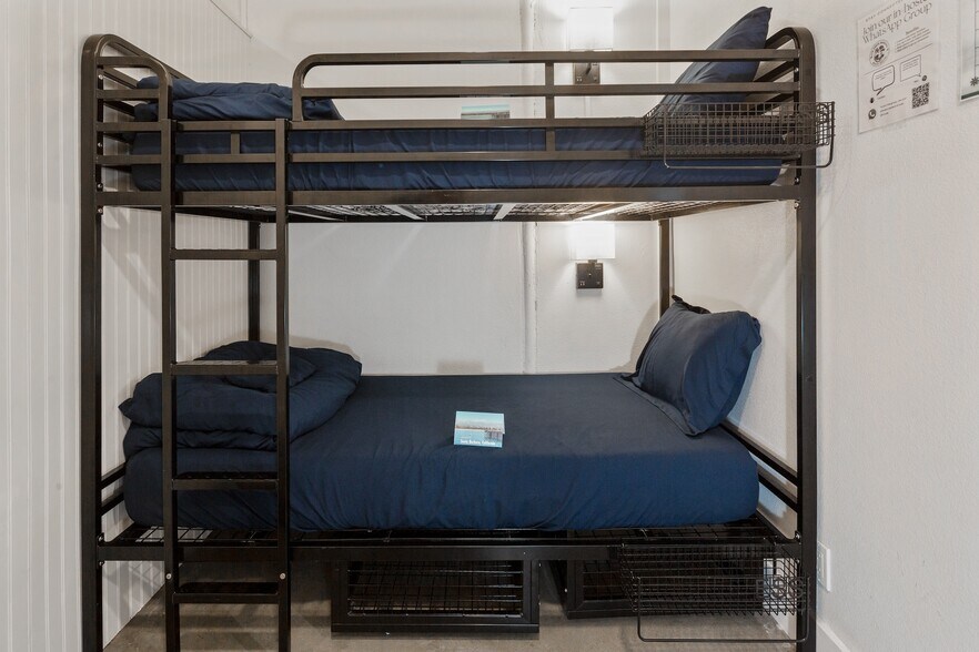 More Photos Of 134 Chapala St, Santa Barbara Hospitality For Sale