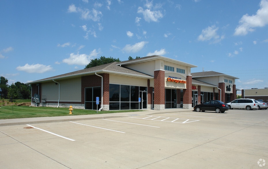 More Photos Of 8655-8675 Northpark Ct, Johnston General Retail For Lease