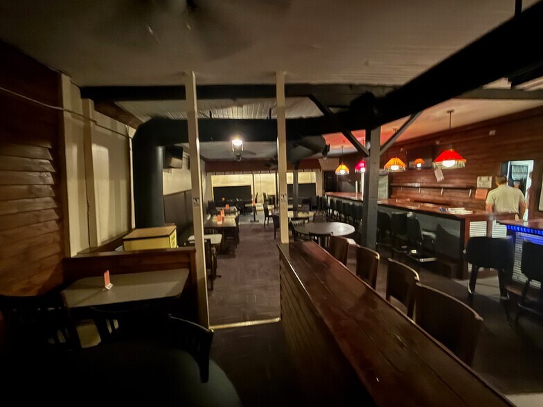 More Photos Of 11186 AL Highway 51, Opelika Storefront For Sale