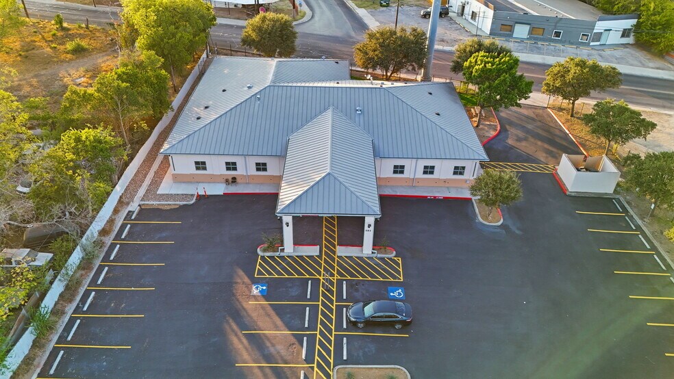 More Photos Of 137 Palo Alto Rd, San Antonio Healthcare For Sale
