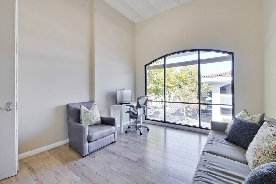 More Photos Of 4966 El Camino Real, Los Altos Office For Sale