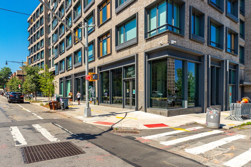 Primary Photo Of 550 Vanderbilt Ave, Brooklyn Apartments For Lease