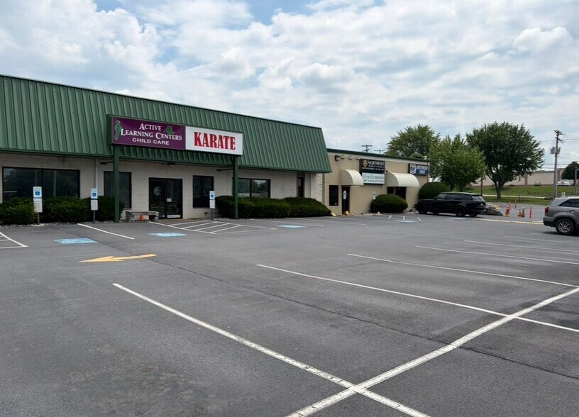 Primary Photo Of 3601 Nazareth Rd, Easton Storefront For Lease