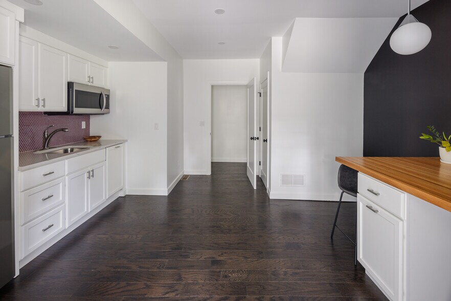 More Photos Of 9 Chambers Rd, West Park Lodge Meeting Hall For Sale