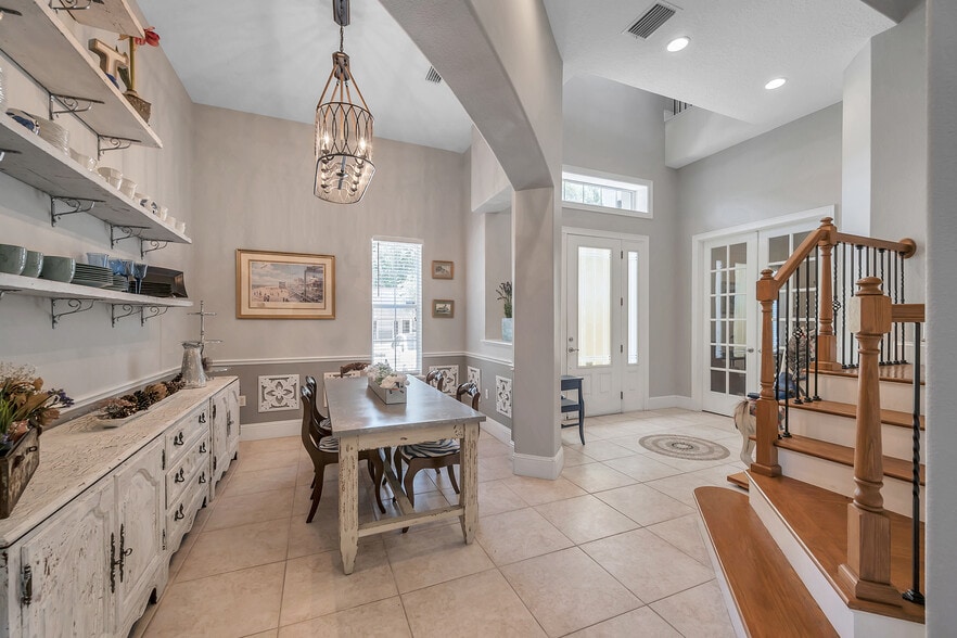 More Photos Of 429 2nd St S, Safety Harbor Specialty For Sale