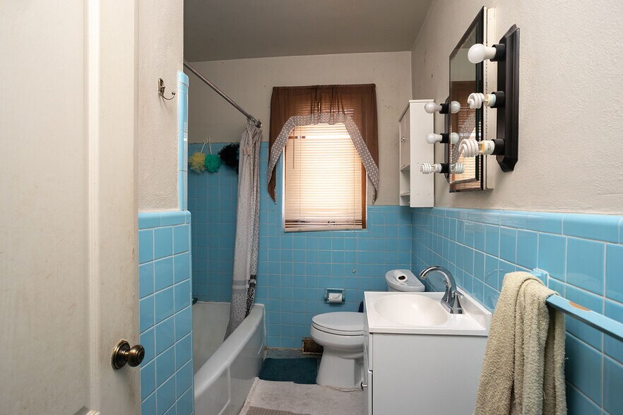 More Photos Of 121 S Pavilion Ave, Riverside Storefront Retail Residential For Sale