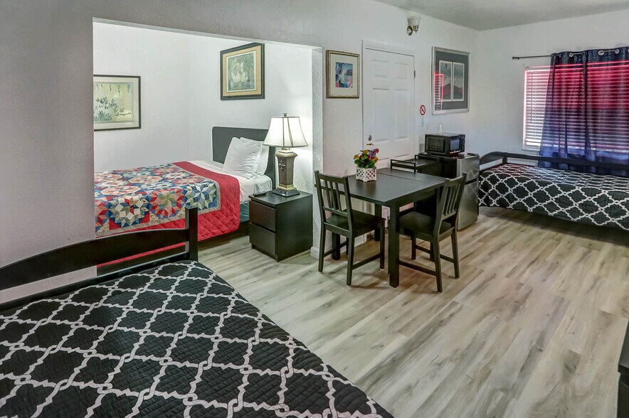 More Photos Of 1419 S Federal Hwy, Hollywood Hotel For Sale