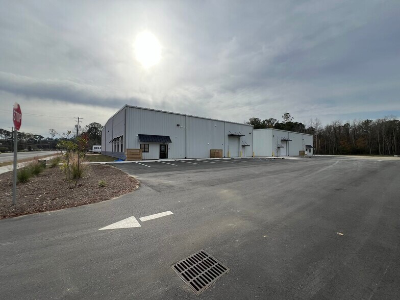 More Photos Of 7635 Southrail Road, North Charleston Industrial For Lease