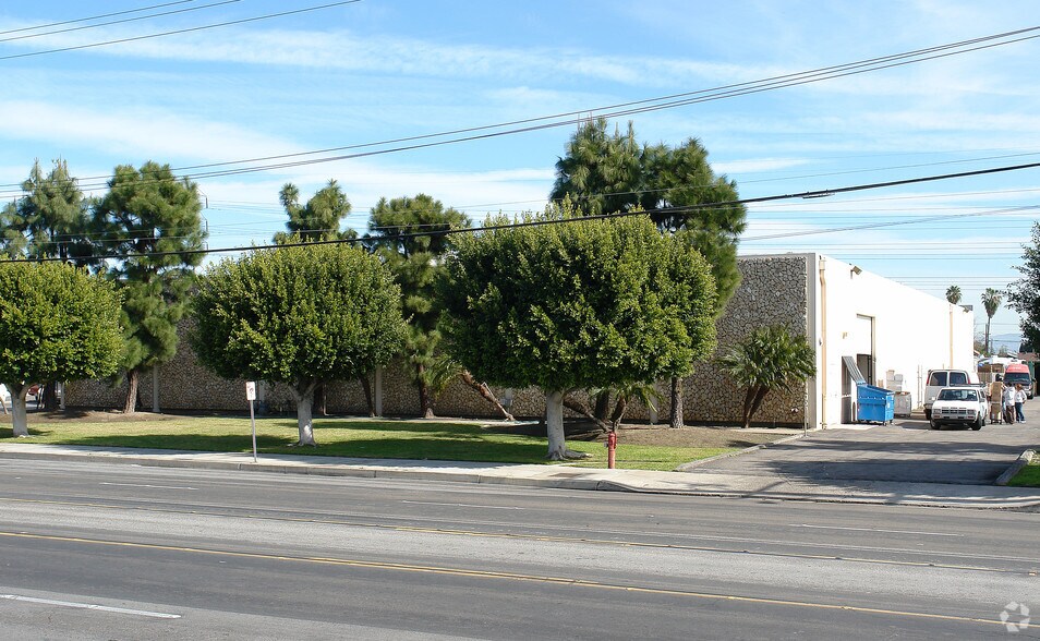 More Photos Of 12082 Western Ave, Garden Grove Manufacturing For Sale