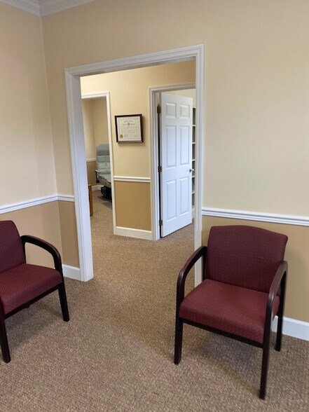 More Photos Of 659 Emory Valley Rd, Oak Ridge Office For Lease