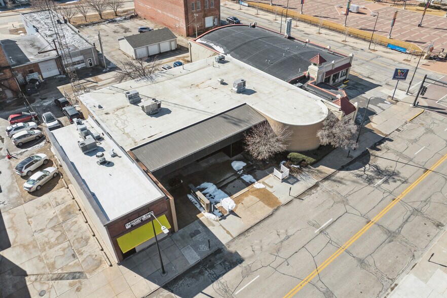 More Photos Of 512 Jefferson Street, Waterloo Office Residential For Sale