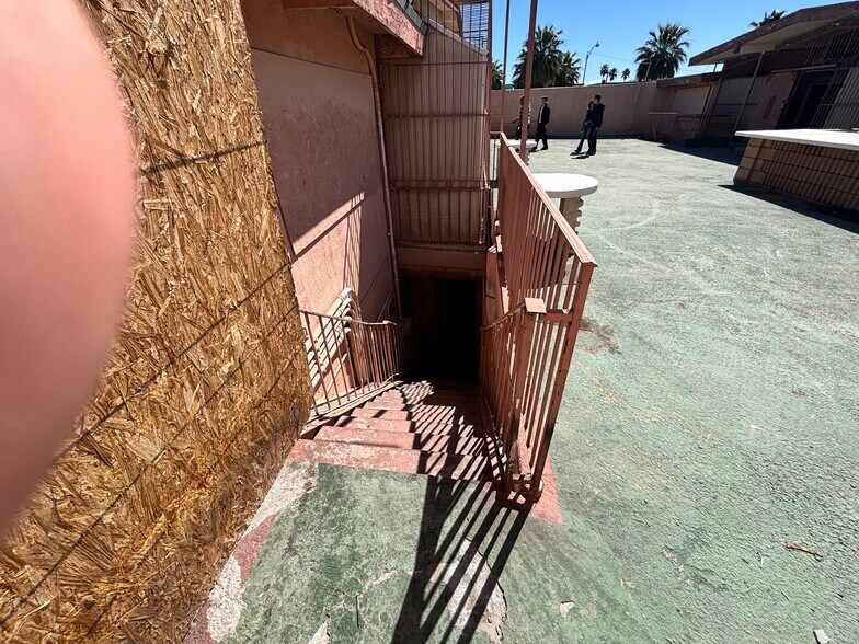 More Photos Of 3761 Royal Crest St, Las Vegas Office Residential For Sale