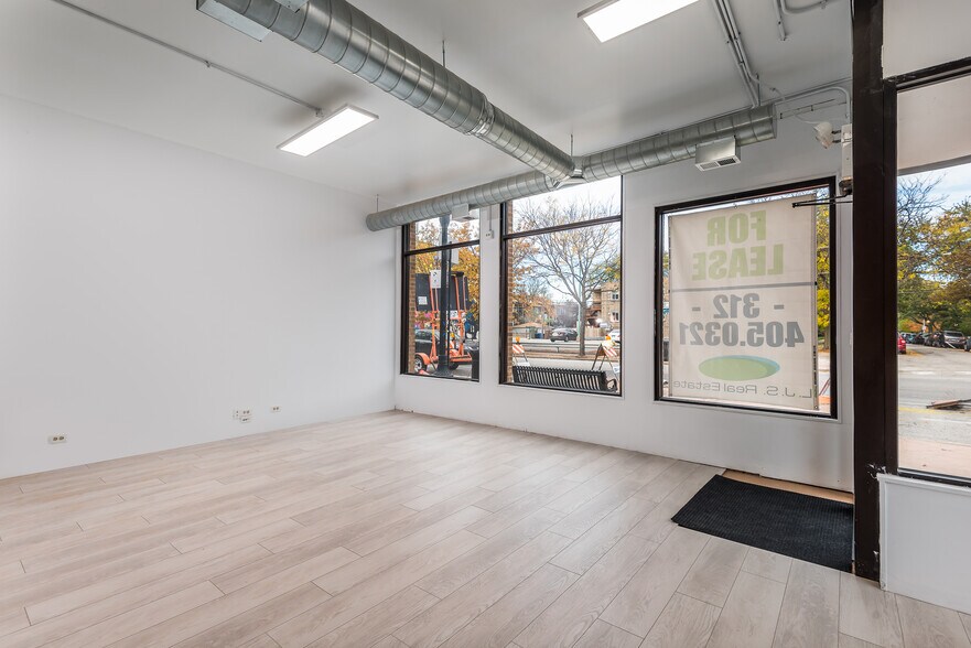 More Photos Of 1333-1343 W Devon Ave, Chicago Storefront Retail Office For Lease