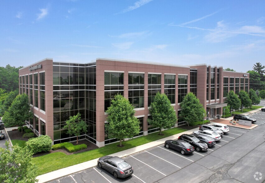 Primary Photo Of 8335 Keystone Crossing, Indianapolis Office For Lease